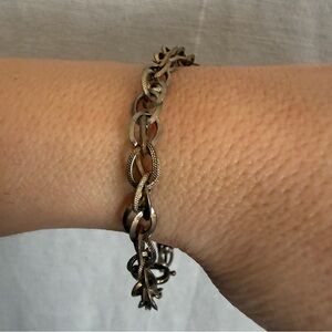 Vintage 1970s chain link Gold tone tennis bracelet